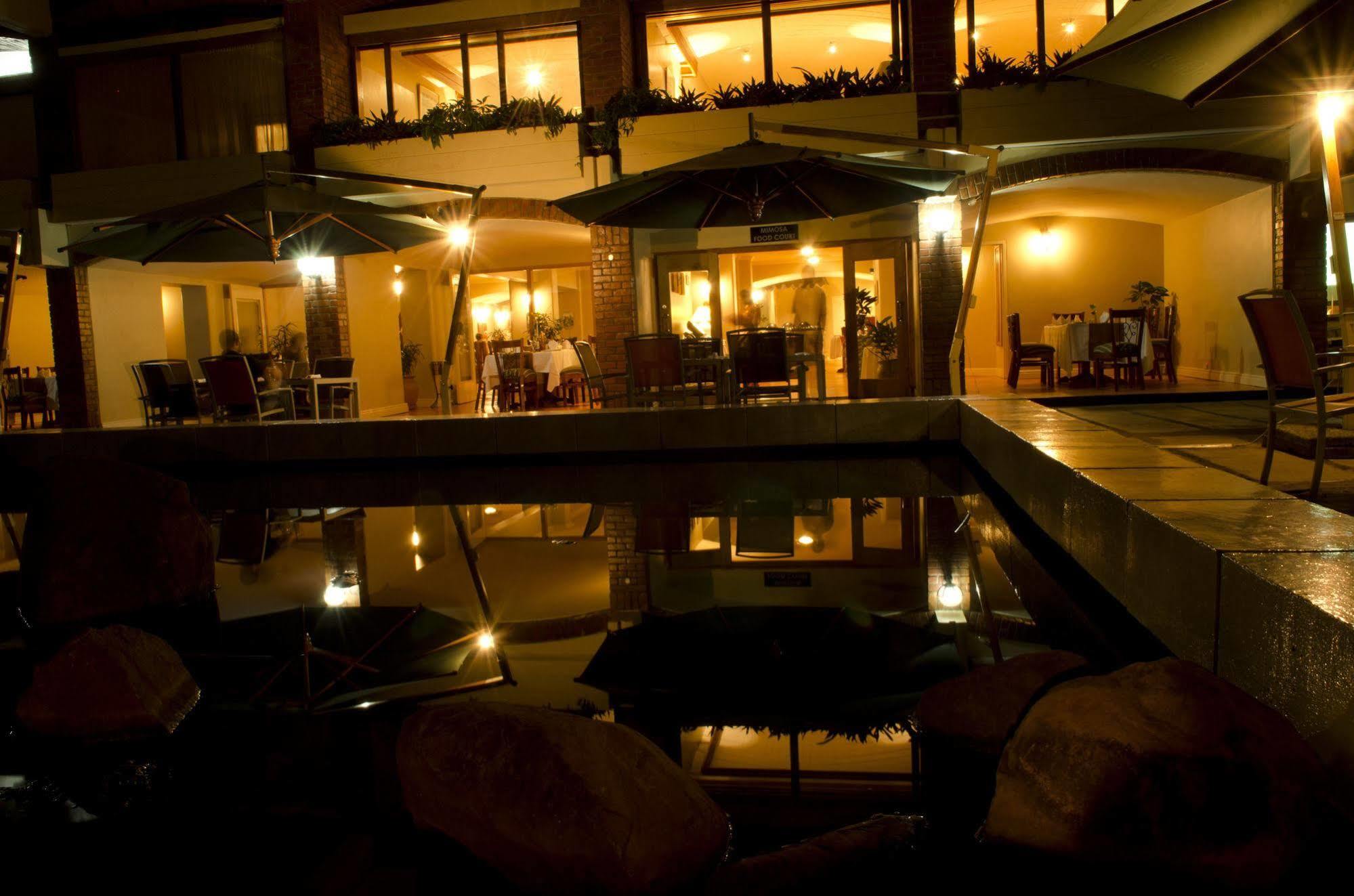 Sunbird Capital Hotel Lilongwe Exterior photo